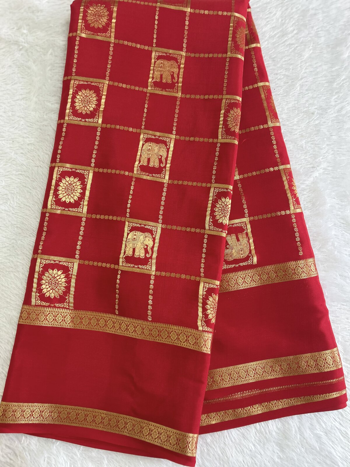 Charuvi Grace — Red Pure Crepe Silk Saree